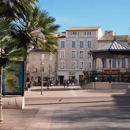 Maison La Tropezienne ... New • Fabulous 5* Luxe & Terrasse • 6p. Old Town