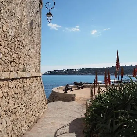 Holiday home Maison La Tropezienne ... New • Fabulous 5* Luxe & Terrasse • 6p. Old Town