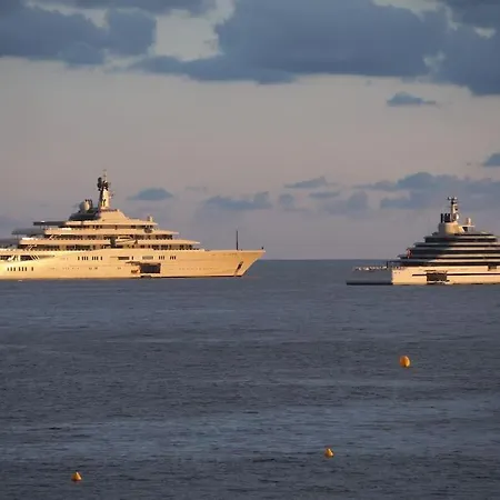 Maison La Tropezienne ... New • Fabulous 5* Luxe & Terrasse • 6p. Old Town Holiday home Antibes