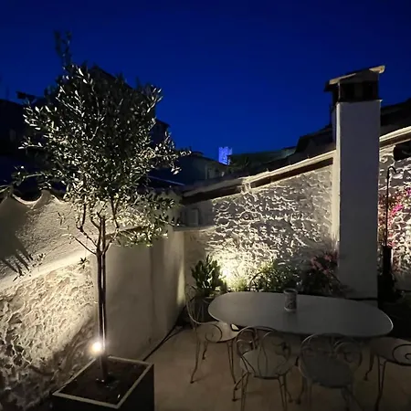 Maison La Tropezienne ... New • Fabulous 5* Luxe & Terrasse • 6p. Old Town Дом отдыха