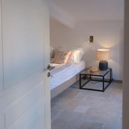 Maison La Tropezienne ... New • Fabulous 5* Luxe & Terrasse • 6p. Old Town Дом отдыха Антиб