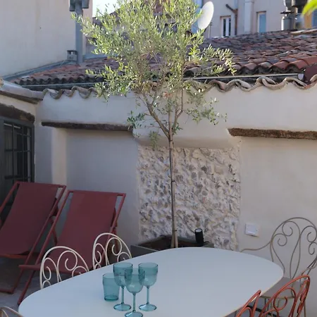 Maison La Tropezienne ... New • Fabulous 5* Luxe & Terrasse • 6p. Old Town Holiday home *