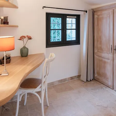 Maison La Tropezienne ... New • Fabulous 5* Luxe & Terrasse • 6p. Old Town Holiday home